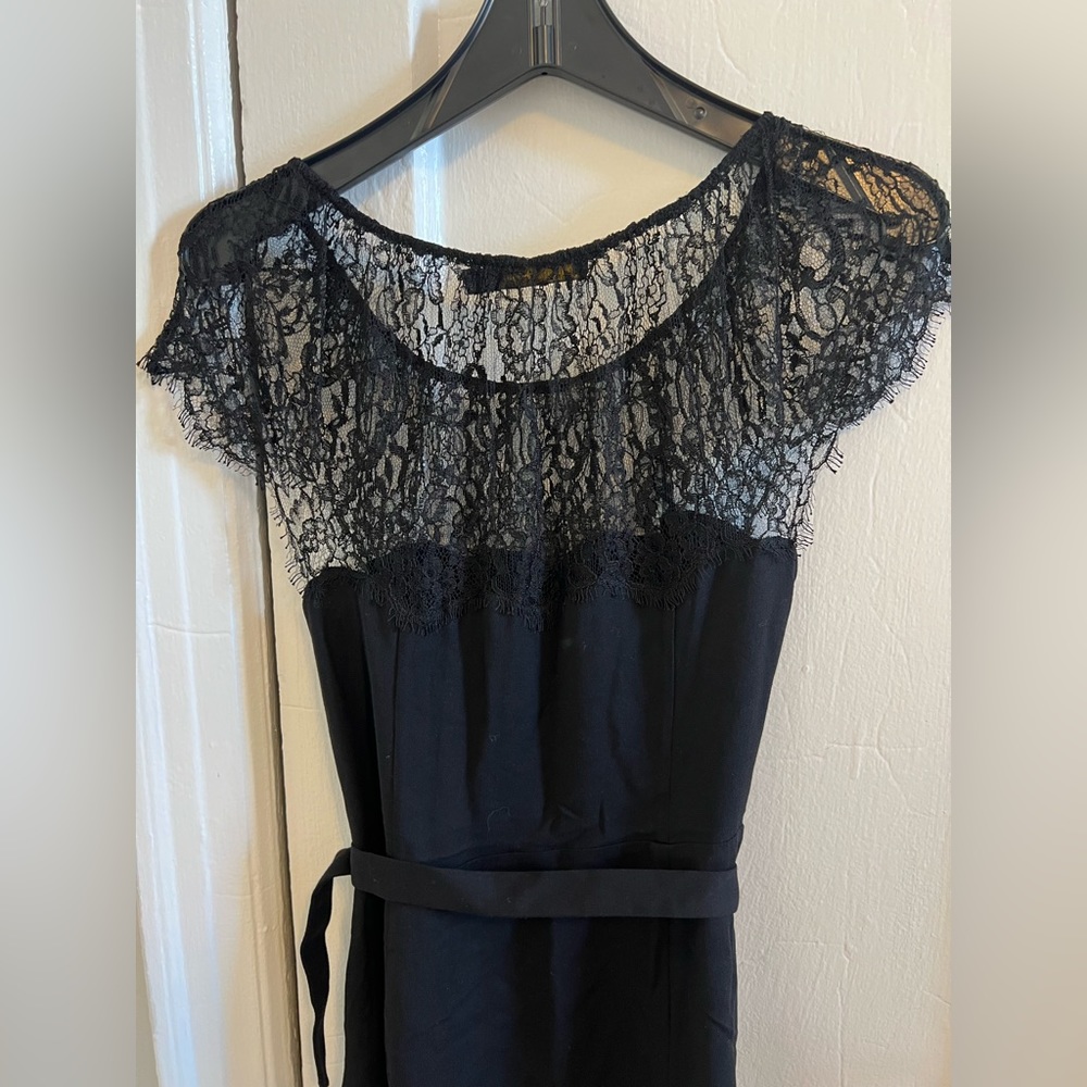 Ralph Lauren dress size 4. Never worn.